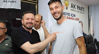 Yeniden Refah Partisi'nden 61 isim AK Parti'ye katıldı