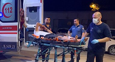 Yol kenarında alkol alırken, av tüfeğiyle vuruldu