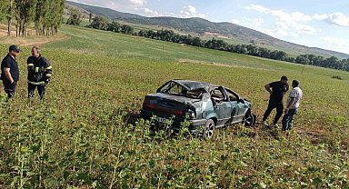 Yoldan çıkan otomobil tarlaya uçtu :1 yaralı