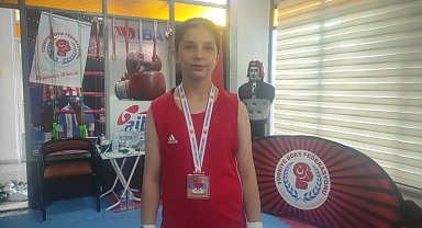Yozgatlı İsra Zişan Çeper, Türkiye 3.'sü oldu