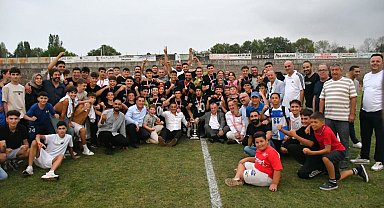 Yunusemre Belediyespor U17 Türkiye Şampiyonu oldu