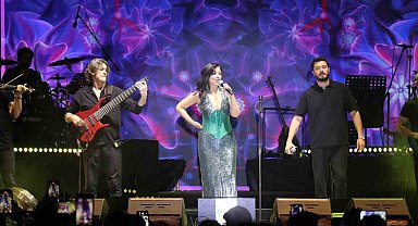 Zara otomobil tutkunlarıyla hem oynadı hem oynattı