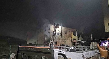 Zeytinburnu'nda atölye alevlere teslim oldu