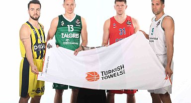 10 yıldır süren "Turkish Towels" yolculuğunda THY ile gökyüzüne imza atılıyor