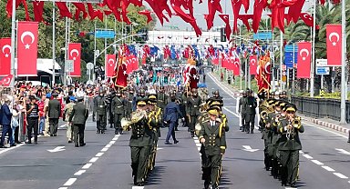 30 Ağustos Zafer Bayramı coşkusu Vatan Caddesi'nde yaşandı
