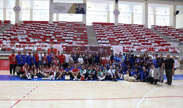 '7. Türkiye Voleybol Şampiyonası' sona erdi