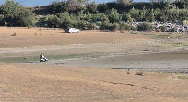 43 yıldır sulama yapılan gölet kurudu