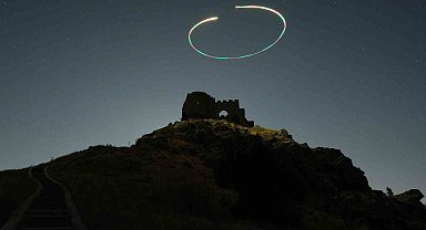 700 yıllık Kov Kalesi'nde perseid meteor yağmuru büyüledi