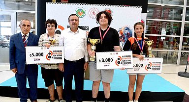 8. Uluslararası Altın Kayısı Satranç Turnuvası ödül töreni gerçekleştirildi