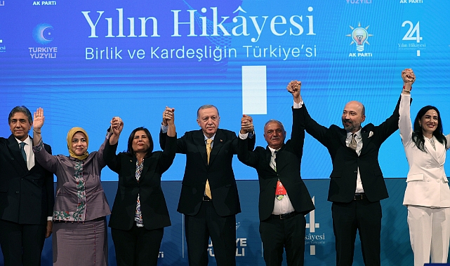 9 Belediye Başkanı AK Partiye Katıldı