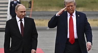 ABD basını, Trump'ın Putin ve Zelenskiy ile üçlü zirve gerçekleştirmek istediğini öne sürdü