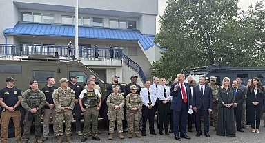 ABD Başkanı Trump, Washington'da görev yapan kolluk kuvvetlerini denetledi