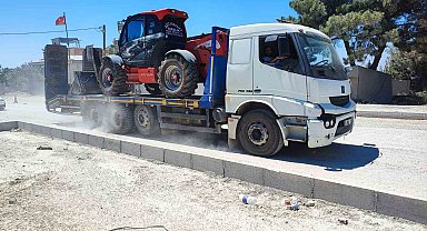 Adana Belediyesi'nin bitiremediği yol, vatandaşı toza buladı