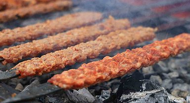Adana Kebabında karbonat, hamur ve ekmek hilesine dikkat