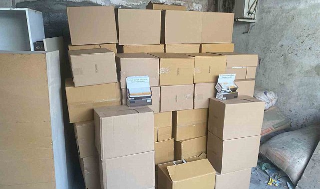 Adana'da 2 milyon 800 bin adet gümrük kaçağı makaron ele geçirildi