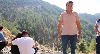 Adana'da 35 yıldır bitmeyen yol çilesi: 5 kişinin hayatını kaybettiği yolda acı nöbet
