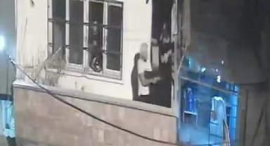 Adana'da balkondan balkona silahlı çatışma: 4 gözaltı