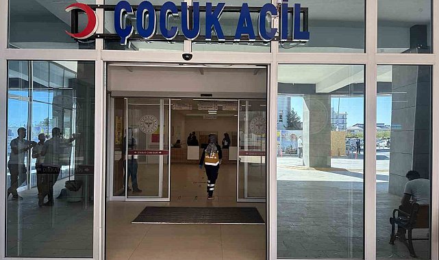 Adıyaman'da dehşet: Otomobilin bagajında mahsur kalan çocuk yaşam savaşı veriyor