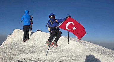 Ağrı Dağı zirvesine 3 Kütahyalı tırmandı