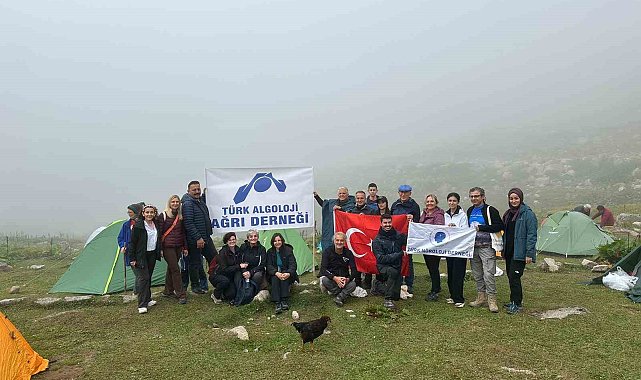 Ağrı tedavisinde farkındalık için zirveye yürüdüler