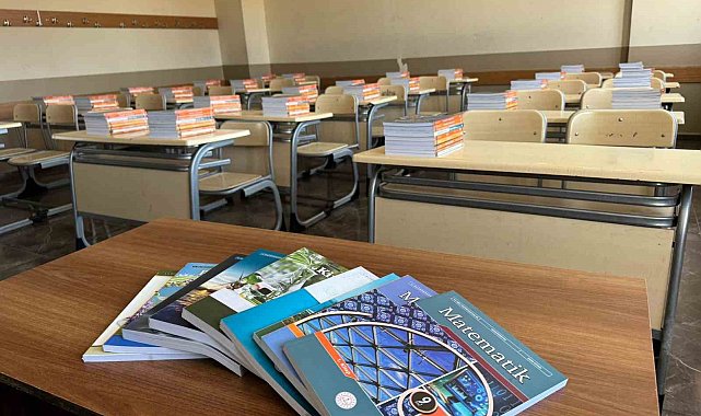 Ağrı'da 519 bin 210 ders kitabı öğrencilerin sıralarına bırakıldı