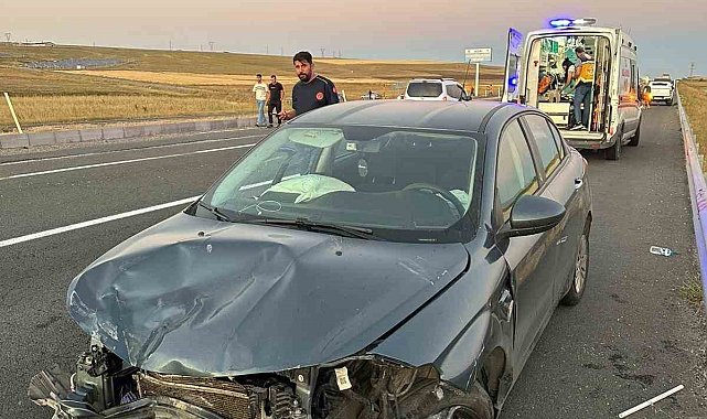 Ağrı'da dönüş yasağını ihlal eden manevra kazaya yol açtı: 1 yaralı