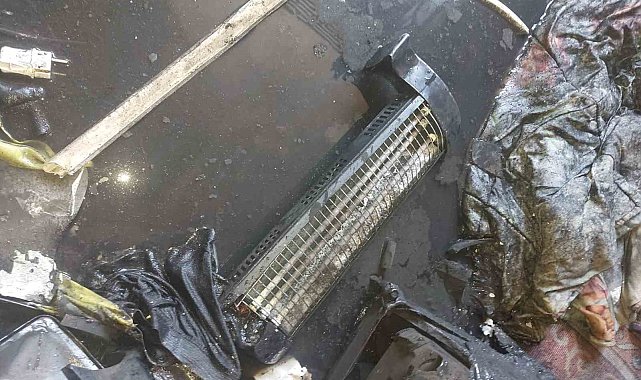 Ağustos sıcağında elektrik sobasından yangın çıktı