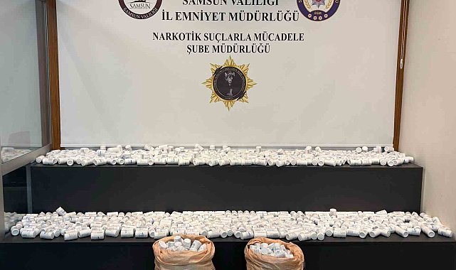 Ahırdaki arı kovanlarının arkasına gizlenen çuvallardan 54 bine yakın uyuşturucu hap çıktı