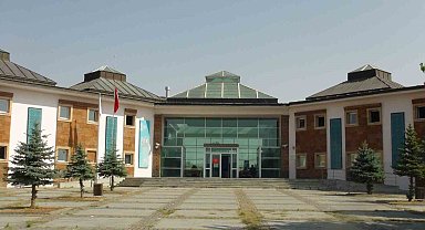 Ahlat Müzesi geçici olarak ziyarete kapatıldı