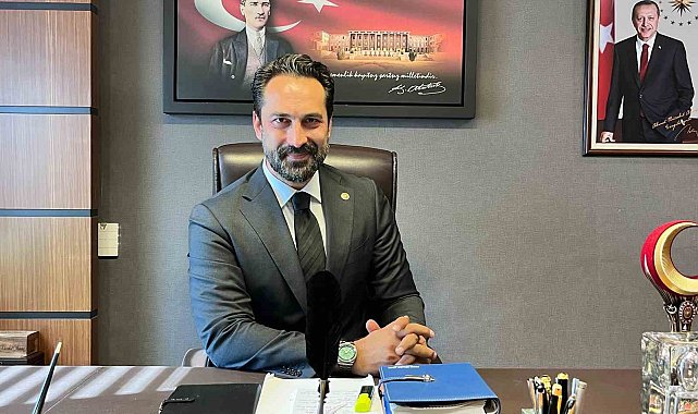AK Parti MKYK Üyesi Arınç: "Komisyon, Türkiye'nin huzur iklimine geçişinde tarihi bir eşik"