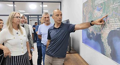 AK Partili Çankırı Karareis Barajı'nı inceledi: "1989 İstanbul'undaki manzaranın aynısı 2025 yılında İzmir'de yaşanıyor"
