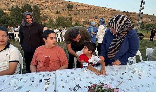 Akçadağ Sultansuyu Sosyal Tesisleri'nde anlamlı buluşma