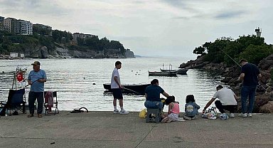 Akçakoca'da olta balıkçılığına yoğun ilgi