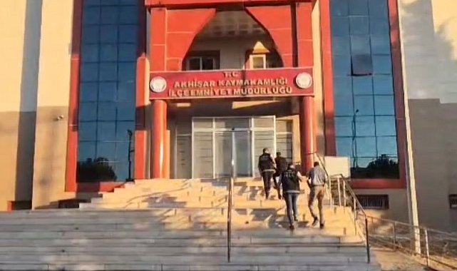 Akhisar'da uyuşturucu operasyonu: 2 tutuklama
