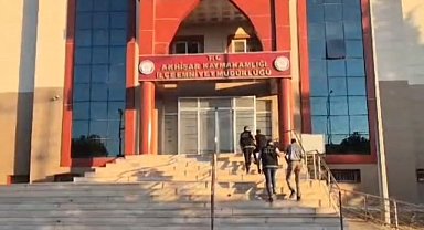 Akhisar'da uyuşturucu operasyonu: 2 tutuklama
