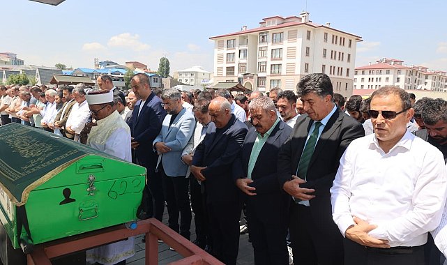 Akpunar'ın annesi toprağa verildi