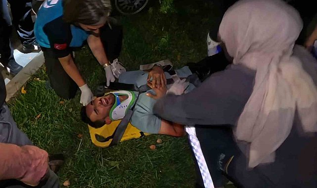 Aksaray'da kontrolden çıkan otomobil refüje çıktı: 1 yaralı