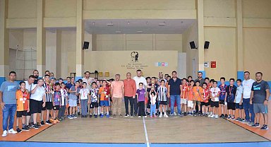 Aksu'da Yaz Kur'an Kursları Futbol Turnuvası sona erdi