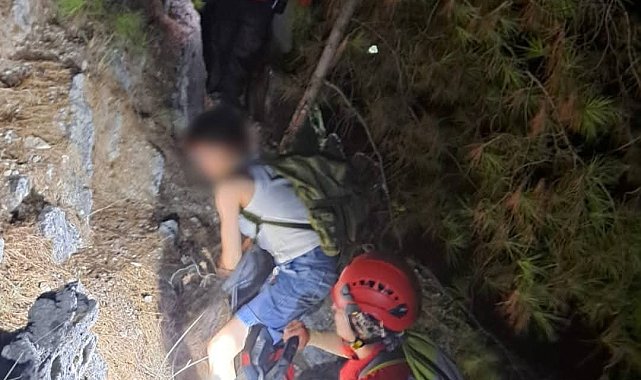 Alanya Kalesi'nde doğa fotoğrafı çekmek isterken mahsur kaldılar