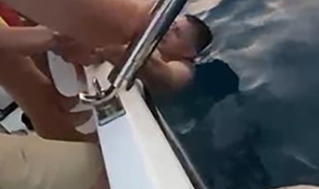 Alanya'da denize açılıp boğulma tehlikesi geçiren Ukraynalı turisti tekneciler kurtardı