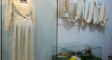 Alanya'da ipeğin izinde sergisi, tarihi bedesten'de açıldı