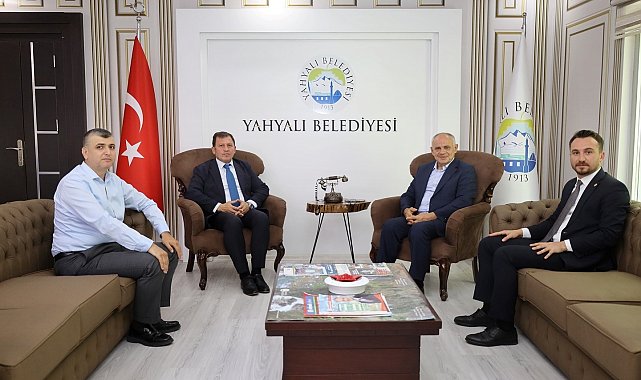Ali İhsan Kabakcı'dan teşekkür plaketi