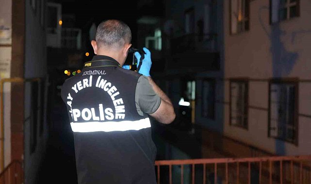 Alkollü gencin öfkesi kanlı bitti: Babasını darp edip kendini yaraladı