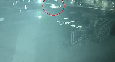 Alkollü sürücünün 2 kız kardeşi hayattan kopardığı kaza anı kamerada