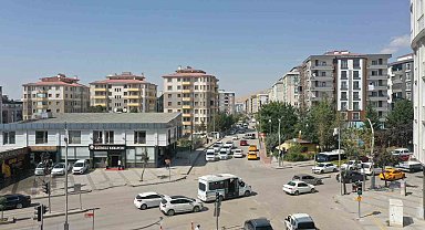 Altaylı ve Oğuz caddeleri yeniliyor