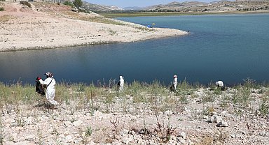 Altınapa Baraj Gölü çevresinde temizlik çalışması yaptı