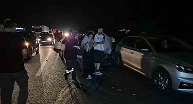 Anadolu Otoyolu'nda zincirleme kaza: 4 yaralı