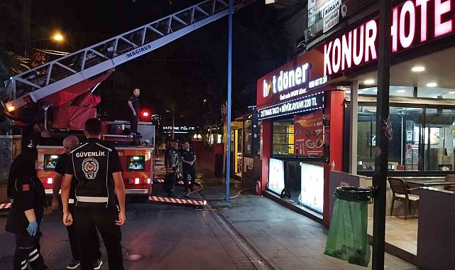 Ankara'da 4 katlı binada yangın çıktı