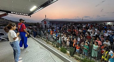 Antakya Belediyesi'nin düzenlediği çocuk şenliğinde depremzede çocuklar doyasıya eğlendi