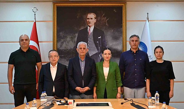 Antalya Büyükşehir Belediyesi'nden denizlerin korunması için protokol